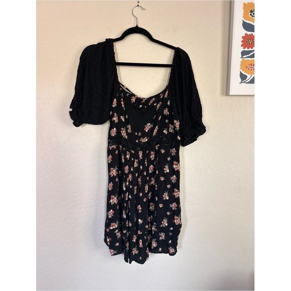 Angie Floral Mini Dress Women's S Black Eyelet Puff Sleeve Lace Trim Excellent